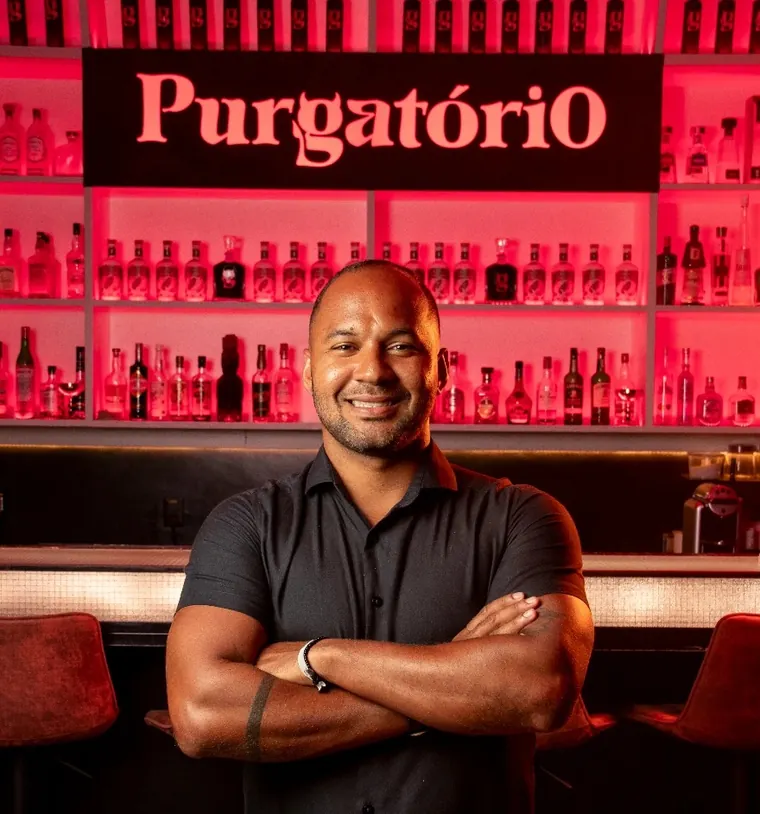 Retrato de Peu Magalhães no bar Purgatório